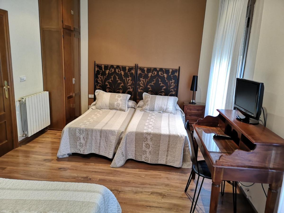 Hostal Plaza شقوبية المظهر الخارجي الصورة