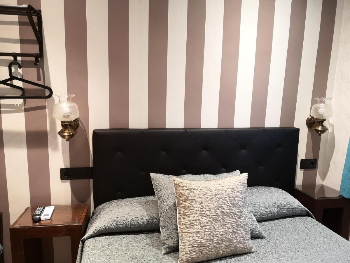 Hostal Plaza شقوبية المظهر الخارجي الصورة