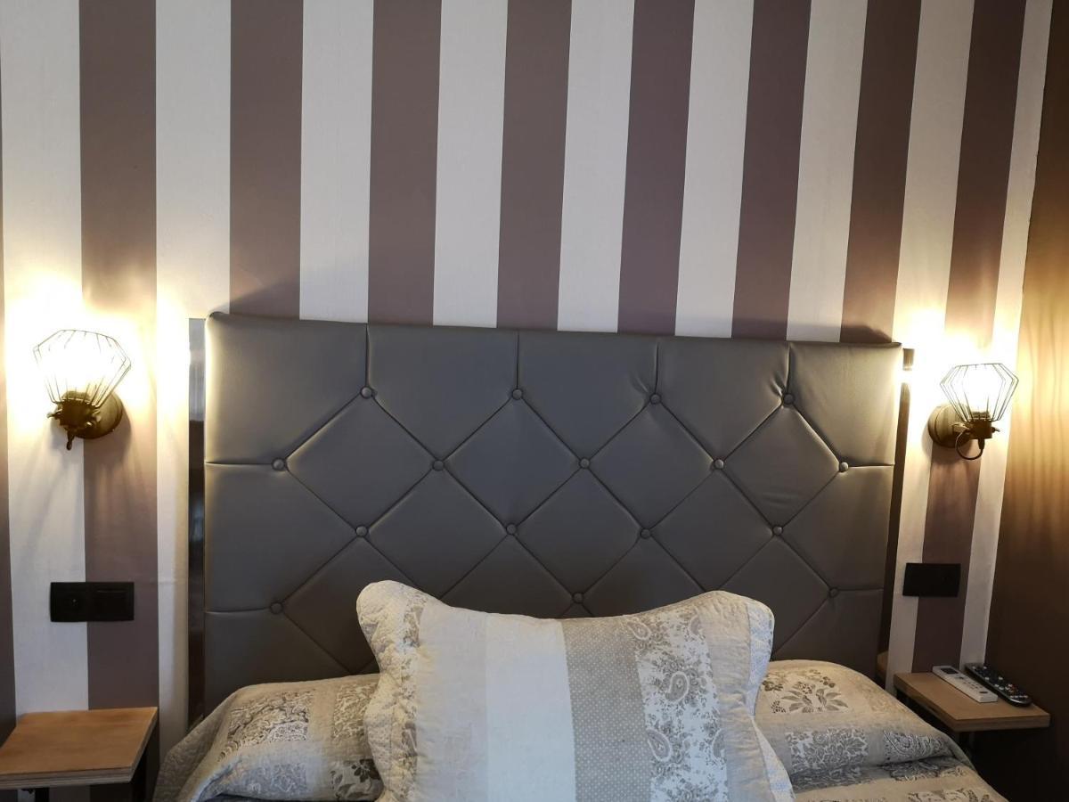 Hostal Plaza شقوبية المظهر الخارجي الصورة