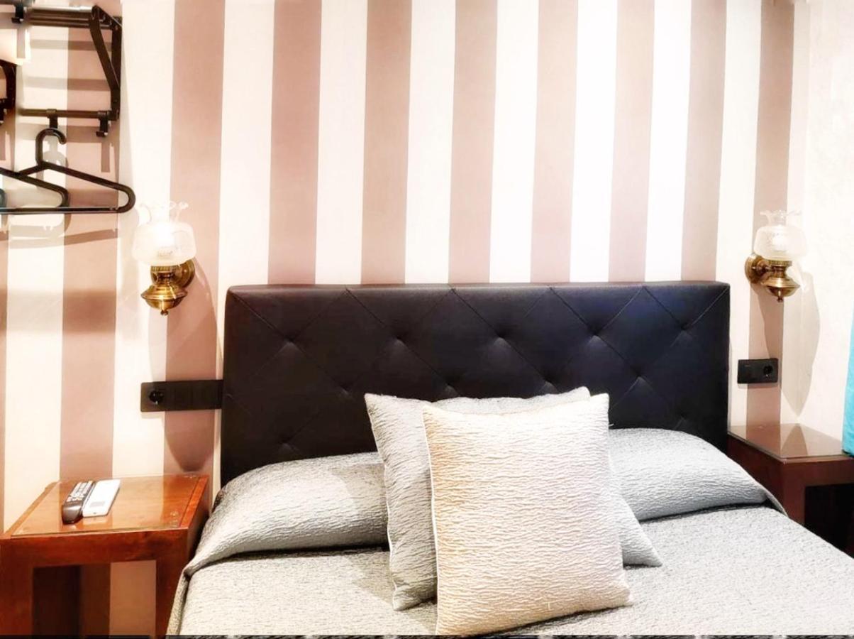 Hostal Plaza شقوبية المظهر الخارجي الصورة