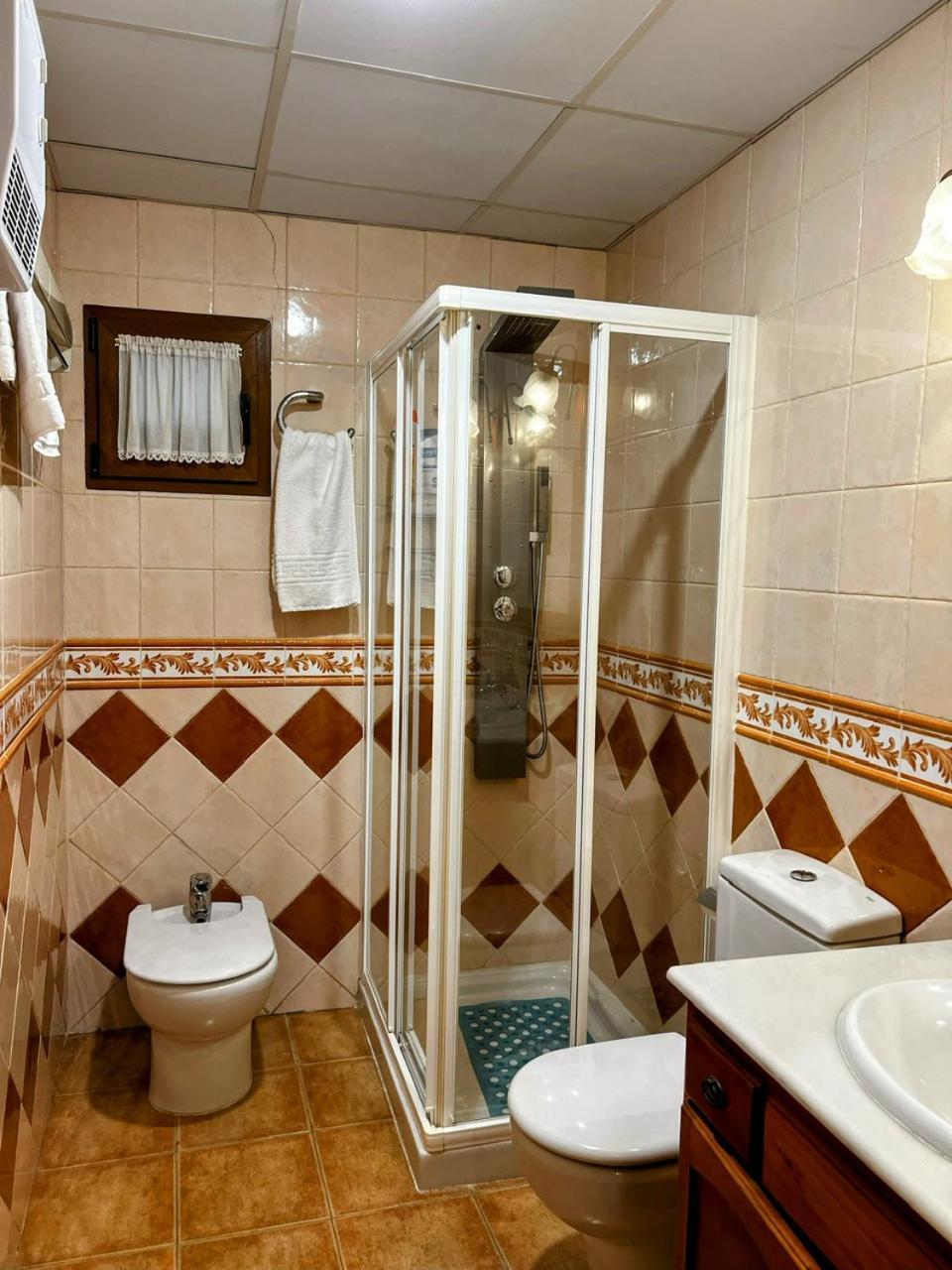 Hostal Plaza شقوبية المظهر الخارجي الصورة